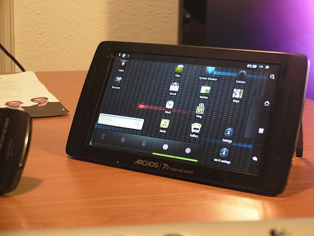 Archos 70 internet tablet PC
